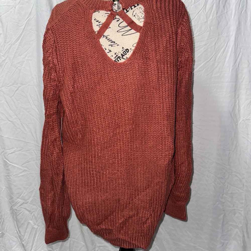 Sweater - Picture 3 of 4